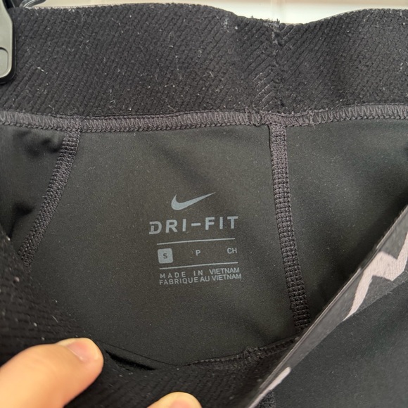 Nike Pro Dri-Fit 3” Compression Shorts Women’s Small Black Athletic Workout - Picture 7 of 8